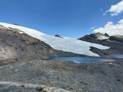Tour to the Pastoruri Glacier and Puya Raimondi