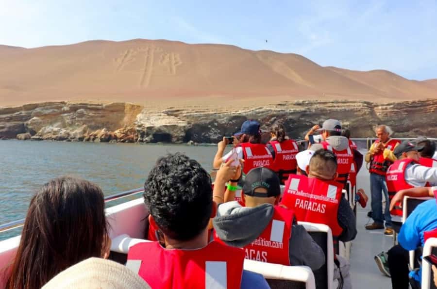 From Lima: Full Day to Paracas and Huacachina Desert Oasis - Lunch and pisco at Nieto winery