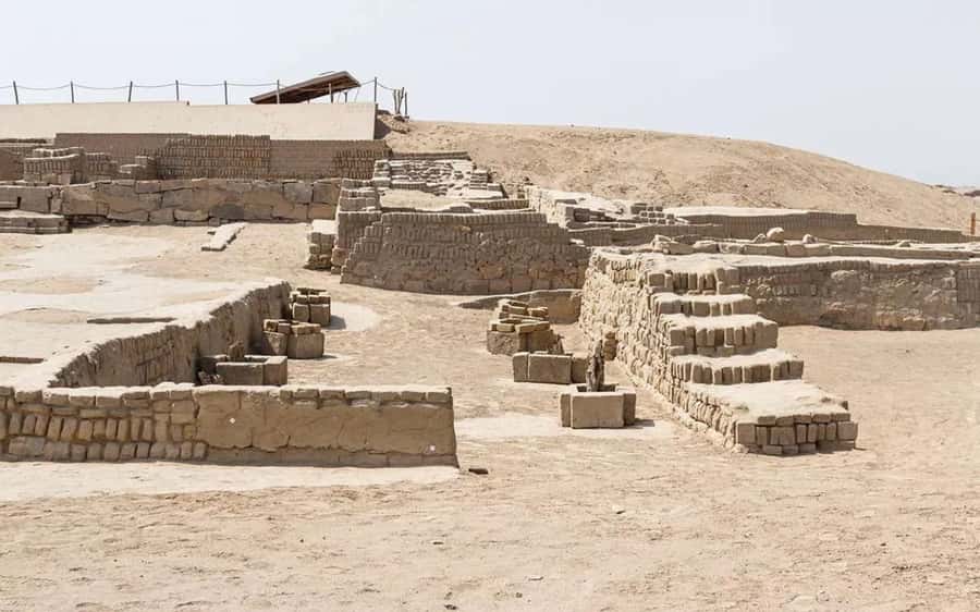 From Lima: Pachacamac Archaeological Site Guided Tour - What the $50 price really covers
