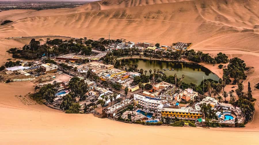 From Lima: Paracas and Huacachina Day Trip with Buggy Ride - Huacachina, the desert oasis
