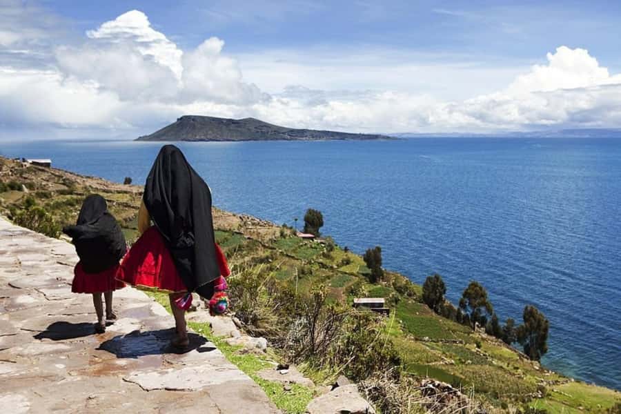 From Puno: Uros and Taquile Islands Full-Day Tour - Why the Uros Islands are the day’s most unusual stop