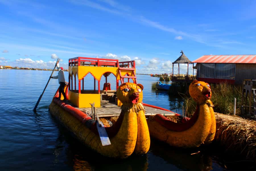 From Puno: Uros floating islands half Day tour - Meeting the Uros and learning how they live