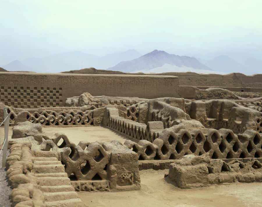 From Trujillo: Temple of the Moon and Sun and Chan Chan - Key points to know before booking