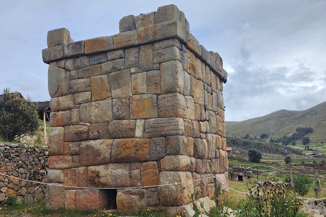 Full Day Guided Tour of the Aymara Route from Puno - Molloco, where Lupaca and Inca traditions meet