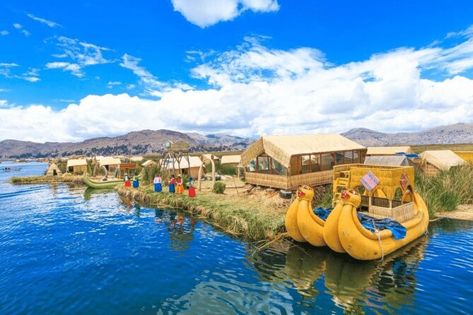 Full Day Lake Titicaca Tour to Uros and Taquile Islands - The optional totora reed boat ride