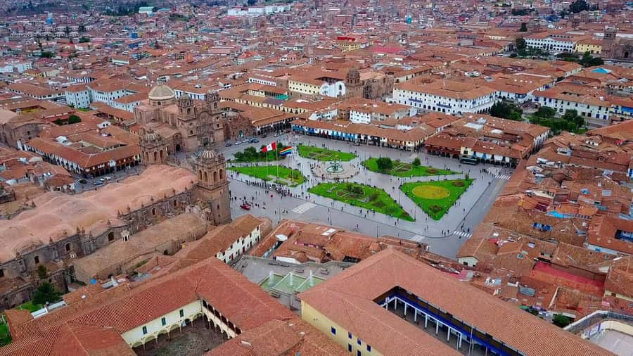 Guided tour of Cusco and its 4 ruins - Plaza de Armas and the Cusco Cathedral