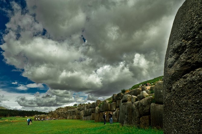 Half-Day City Tour of Cusco Including Tambomachay - Guides, language, and the quality of the commentary