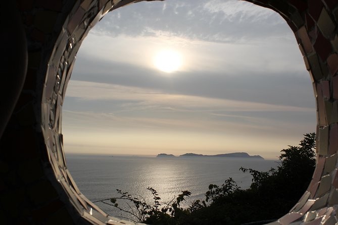 Historic Downtown, Miraflores & Catacombs Private Tour - Miraflores: ocean views, parks, and a famous cat sculpture