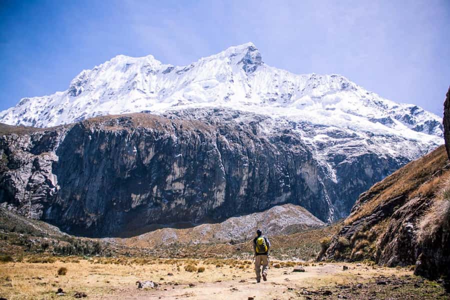 Huaraz: 3-hour Trek to Laguna 69 with Optional Lunch - Group or private option: which is better?