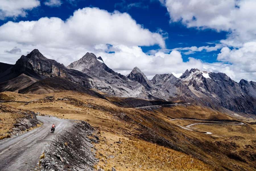 Huaraz: Bike tour | Mountain Biking in the Andes - Pitec and the downhill return