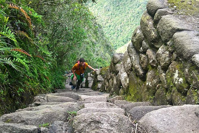 Huayna Picchu and Machu Picchu from Cusco Full day - What the guided visit adds