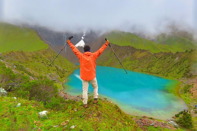 Humantay Lake Full-Day Adventure: Scenic Trek and Stunning Views - Soraypampa: Breakfast at 3,850 Meters