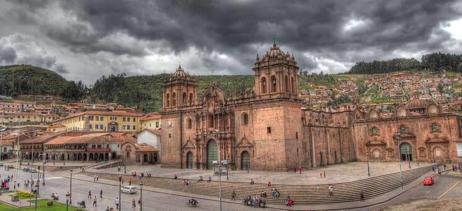 In Cusco: Saqsaywaman, Qenqo, Pukapukara, Tambomachay. - Timing, meals, and meeting point details