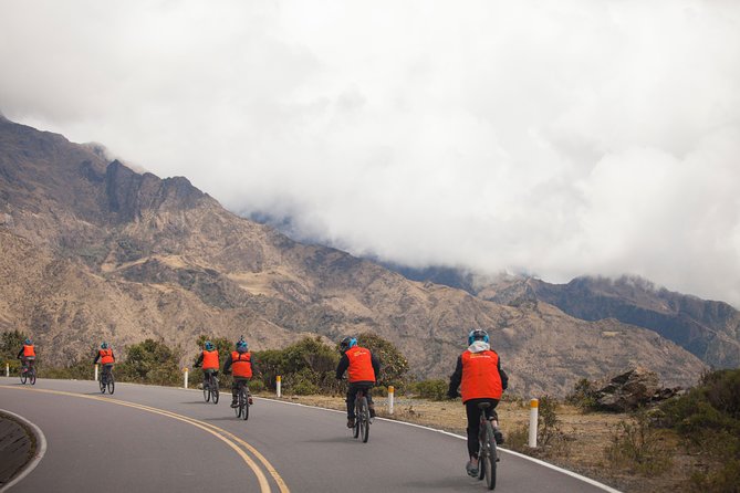 Inca Jungle Premium to Machu Picchu 4-Day and 3-Nights - The Hydroelectric trail to Aguas Calientes
