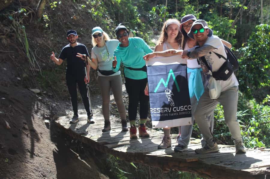 Inca Jungle Trail to Machu Picchu in 4 Days - Day Two: Coffee Trails, Coca Plants, and Santa Teresa