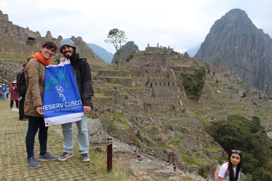 Inca Jungle Trail to Machu Picchu in 4 Days - Day One: Abra Málaga to Santa Maria by Bike