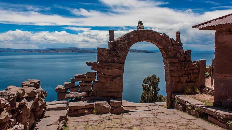 Lake Titicaca 2-Day Tour to Uros, Amantani and Taquile - Who should choose this tour