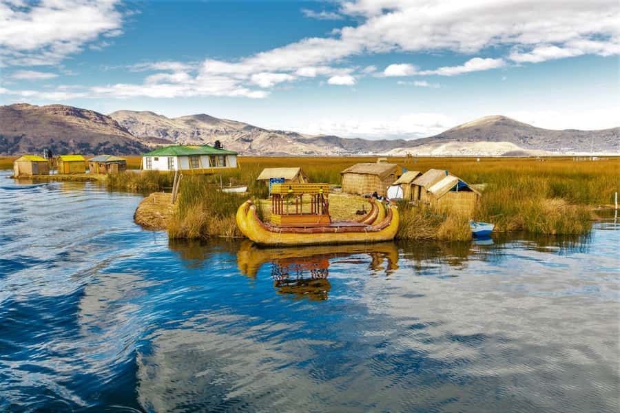 Lake Titicaca, Uros and Taquile Full-Day Tour - The guide and the feel of a small group