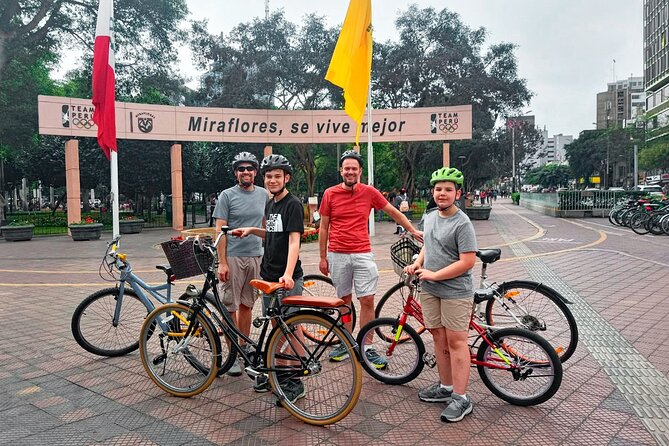 Lima Bike Tour in Miraflores & Barranco - Shared small group - Alameda Roque Sáenz Peña and the Ride Back