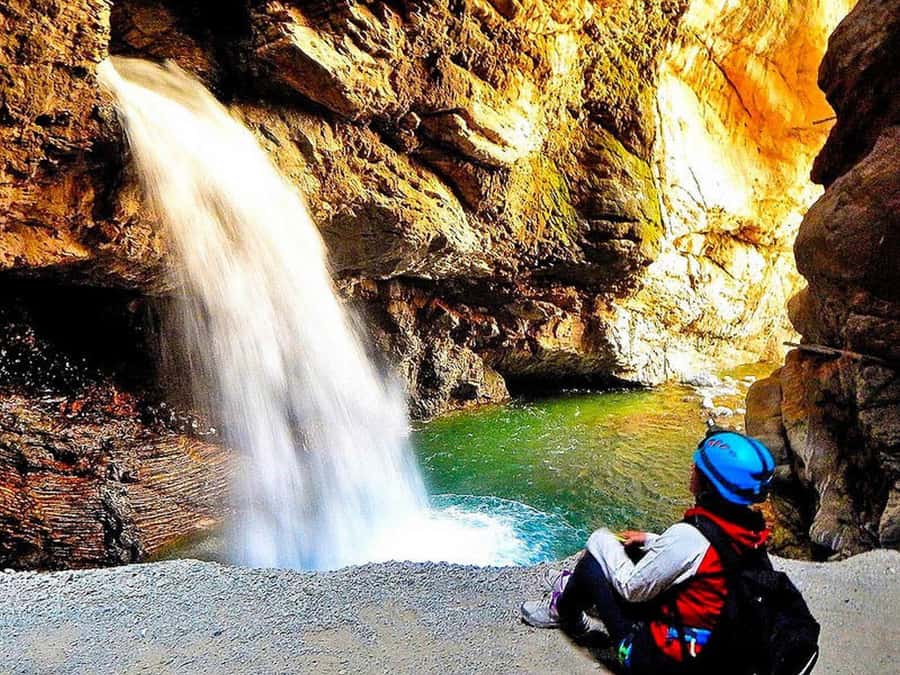 Lima: Cañon de Autisha | Explore the Center of the Earth - The 30-meter rappel and possible waiting time