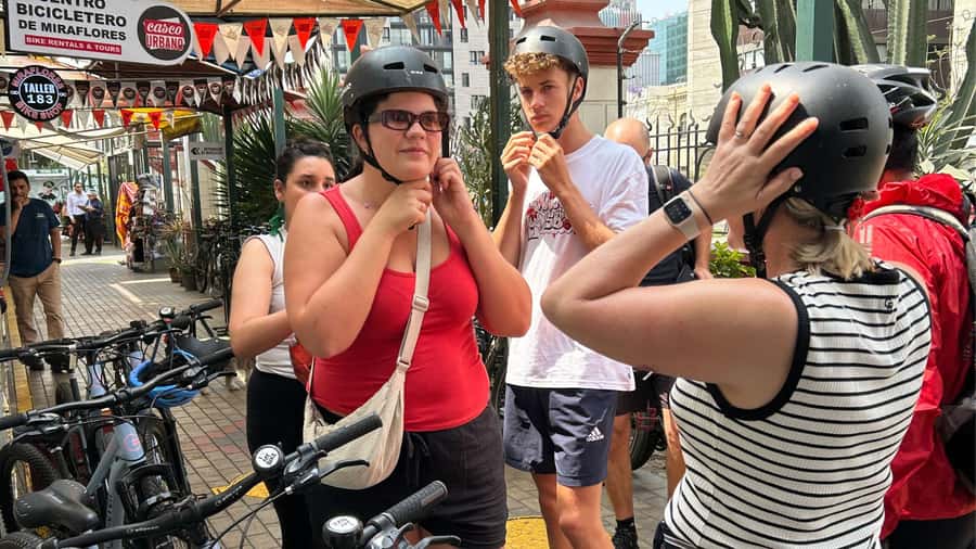Lima: City biking - The return to Terrua and the real pace of the tour