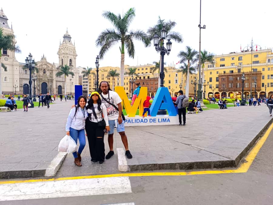 Lima: City Highlights Walking Tour & Catacombs - One hour at the Monastery of San Francisco