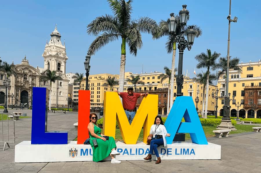 Lima: City Highlights Walking Tour & Catacombs - The Catacombs beneath San Francisco