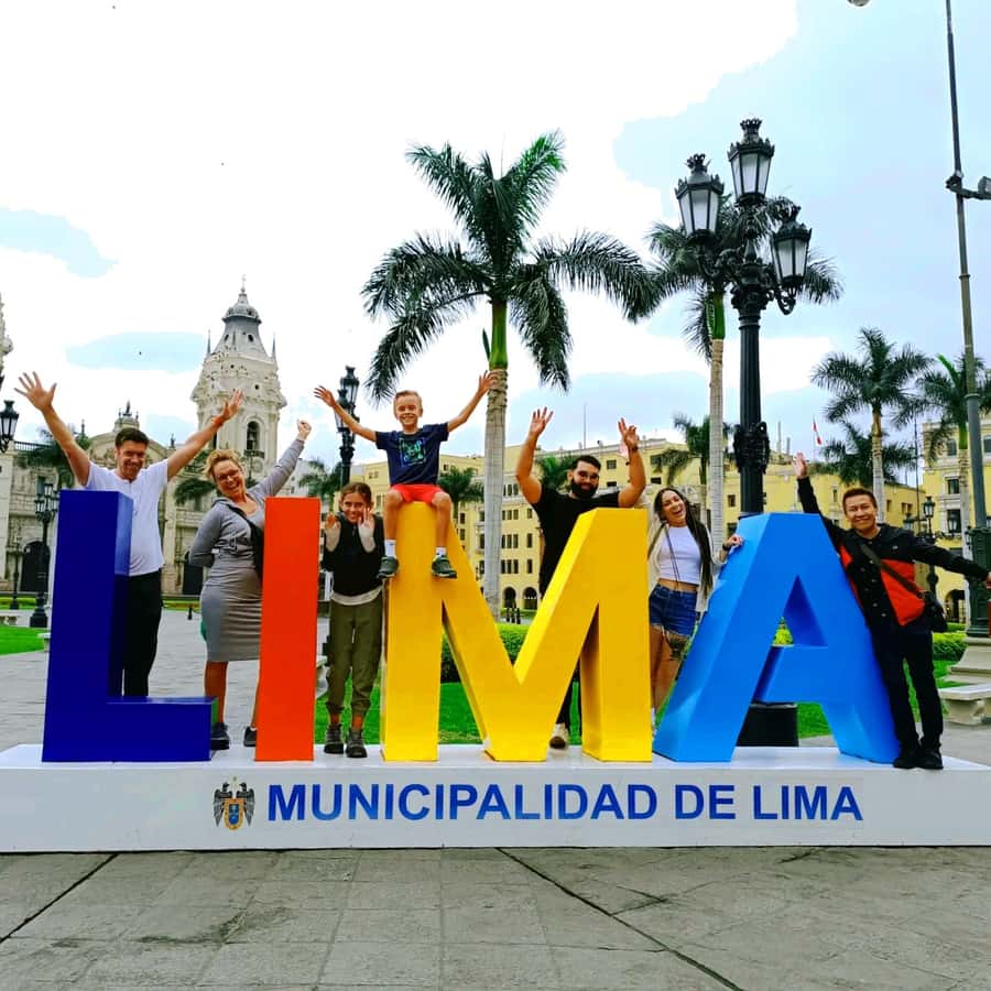 Lima: City Highlights Walking Tour & Catacombs - From Miraflores or Barranco to the old center