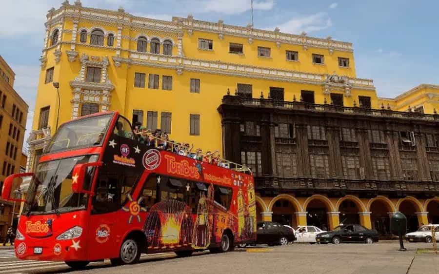 Lima : City tour 360° Panoramic bus - Sightseeing Tour - From Miraflores to Lima’s oldest visible ruins