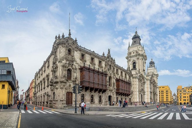 Lima City Tour. Pre-Hispanic, Colonial and Modern Tour. - Parque del Amor and the Pacific finish
