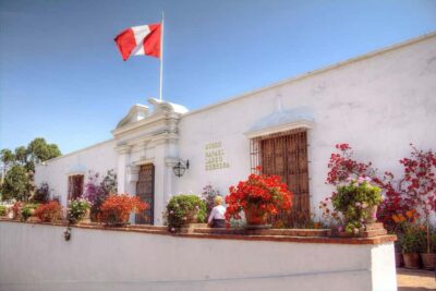 Half-Day Colonial Lima and Larco Museum Tour