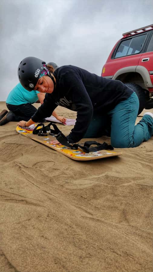 LIMA: HALF-DAY SANDBOARDING TOUR - From Lima streets to open desert