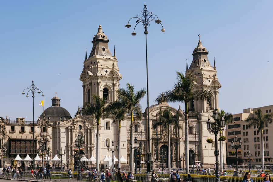 Lima: Historic Center Street Food, Market, and Eateries Tour - Plaza Mayor, the Cathedral, and Lima’s grand civic center