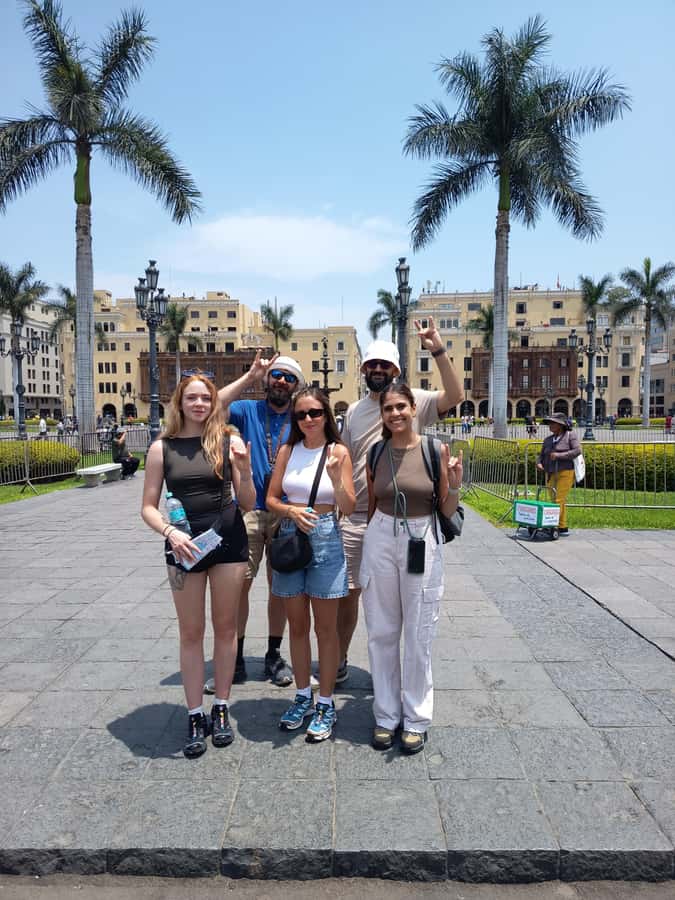 Lima: Historic Center Walking Tour with Pisco Sour Tasting - The Pisco Sour tasting is more than a toast