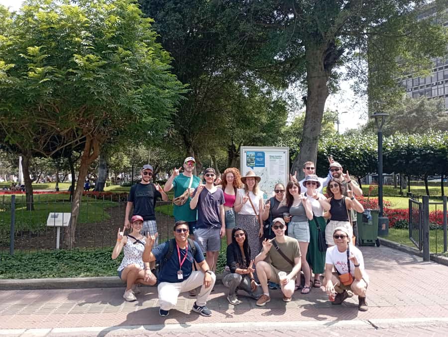 Lima: Historic Center Walking Tour with Pisco Sour Tasting - Why this short Lima walk works well