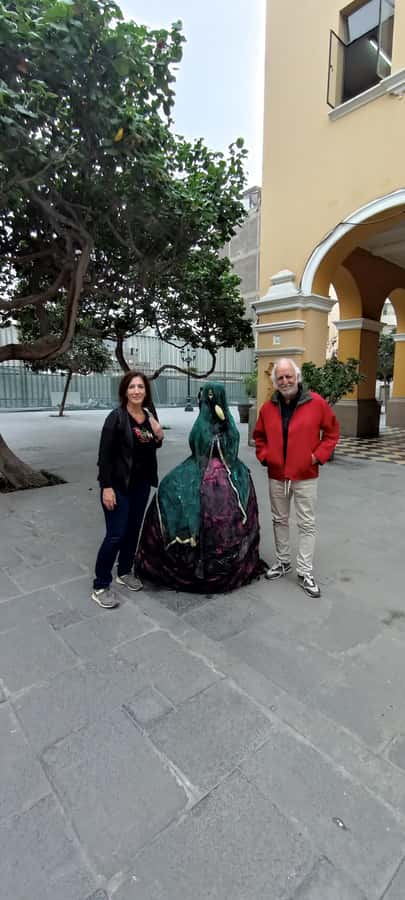 Lima: Historic Center Walking Tour with Pisco Sour Tasting - Plaza San Martín and the Gran Hotel Bolívar