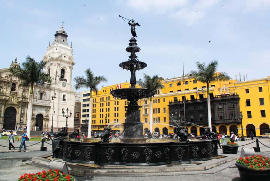 Lima: Historical, Colonial, and Modern City Tour - San Francisco Convent and the Catacombs