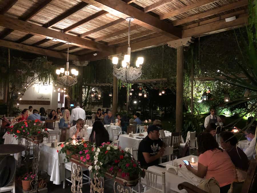 Lima: Huaca Ruins and Larco Museum at Night with Dinner - What the $100 price really covers
