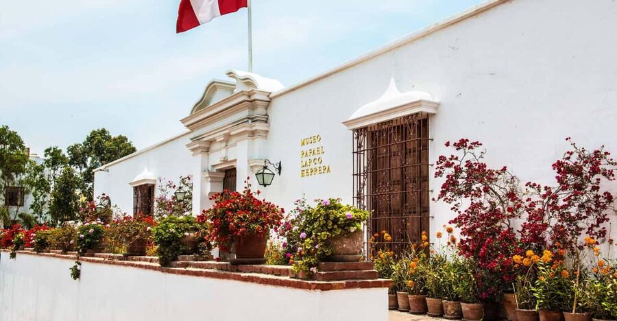 Lima: Larco Museum Entry Ticket - Gold, Silver, and Ancient Metalworking