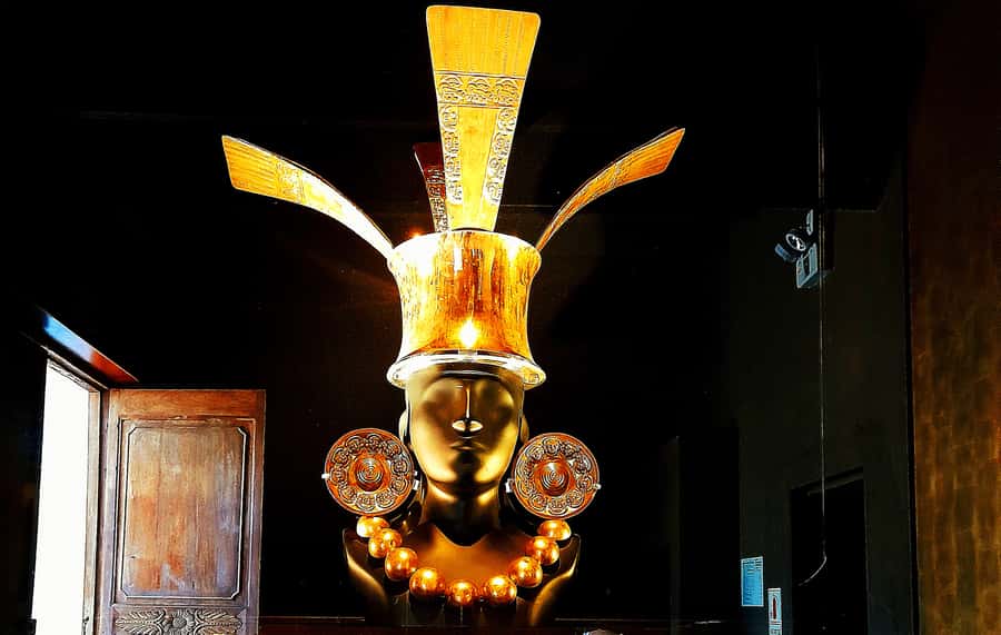 Lima: Larco Museum Entry Ticket & Guided Tour with Pickup - Understanding offerings and human sacrifice through ceramics