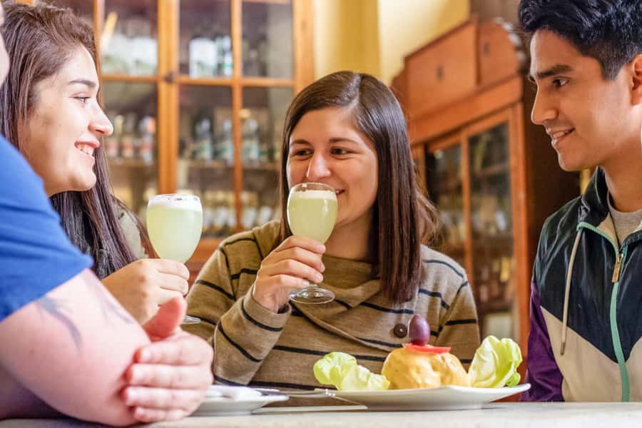 Lima: Lights, Pisco, and Fun Night Tour and Pisco Tasting - From Parque de la Reserva to central Lima