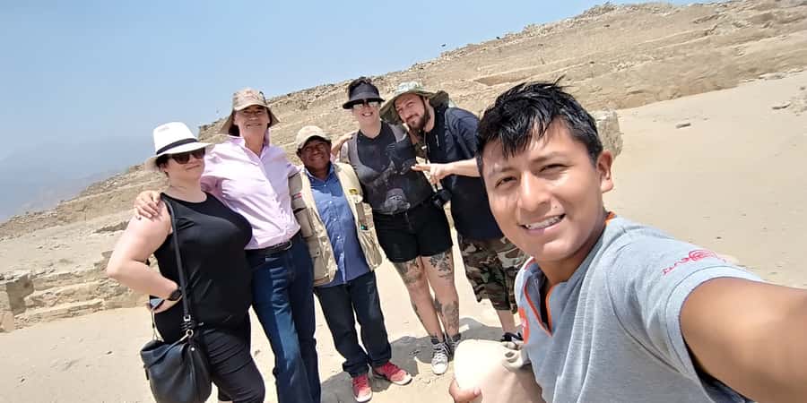 Lima: Pachacamac Inca Archaeological Complex Tour - Walking through the sacred complex