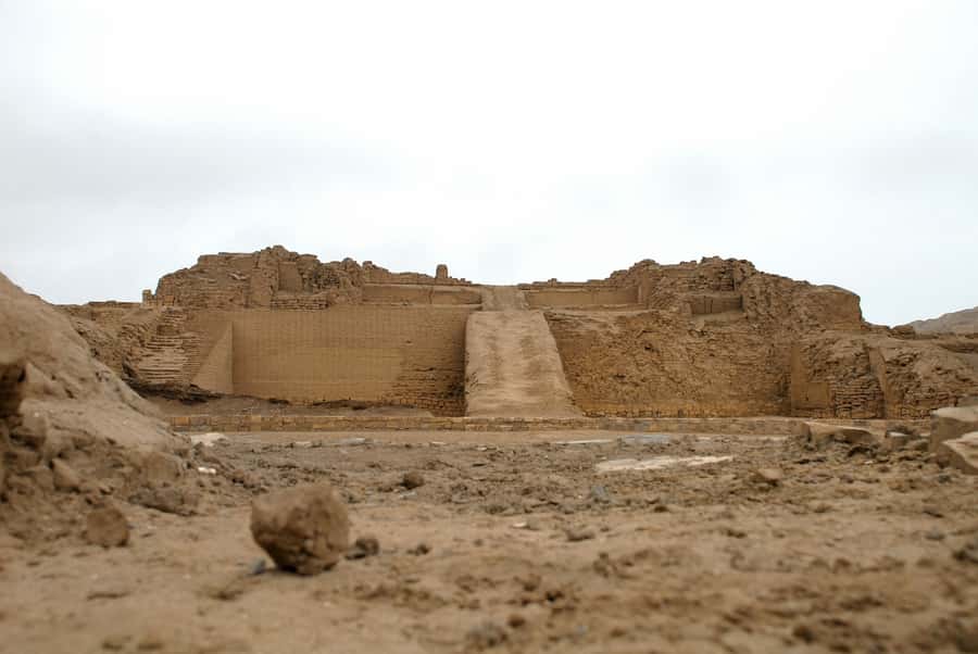 Lima: Pachacamac Ruins & Barranco Half-Day Guided Tour - The guides and the feel of the group