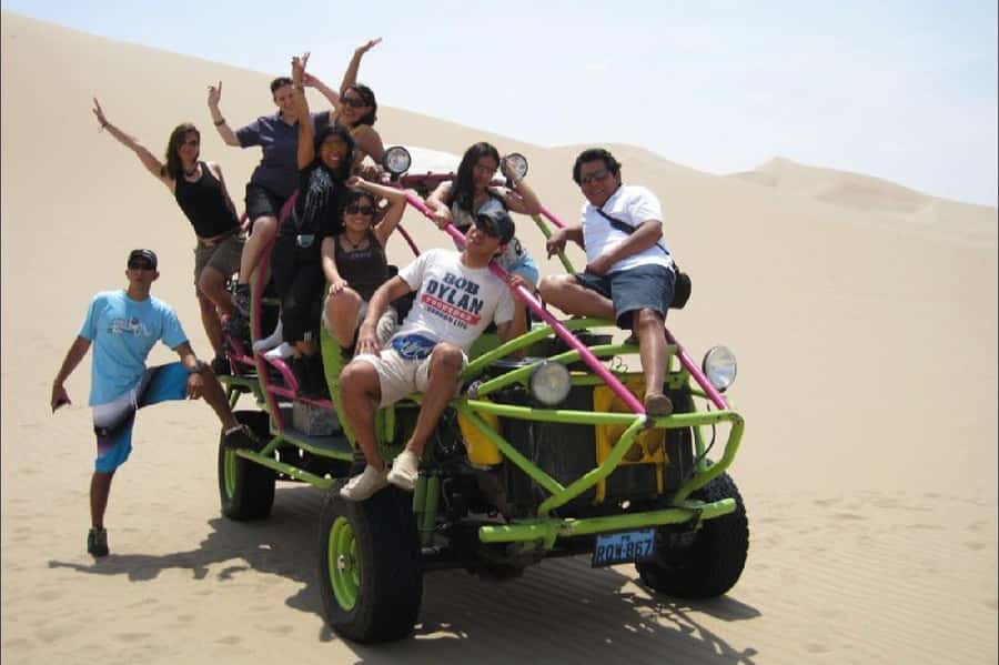 Lima: Paracas and the Huacachina Oasis Guided Day Tour - Guides, group size, and the level of explanation