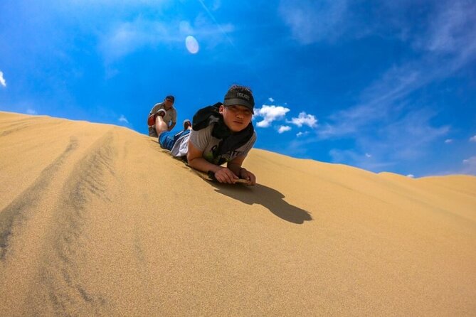 Lima : Paracas & Huacachina- Day to Islas Ballestas & Sandboard - Guides, language, and group size