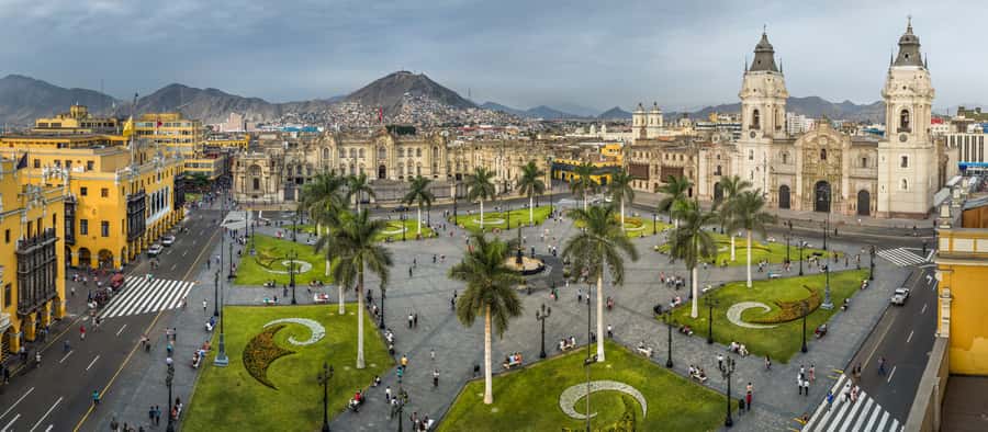 Lima: Private Classic City Tour - Huaca Pucllana: ancient Lima in modern Miraflores