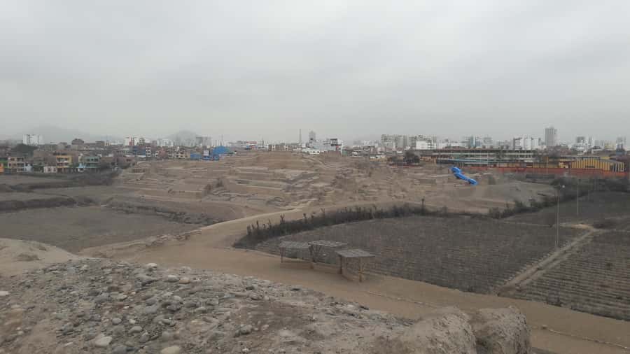 Lima: Private Tour to Huaca Pucllana and Huaca Mateo Salado - What the private vehicle adds