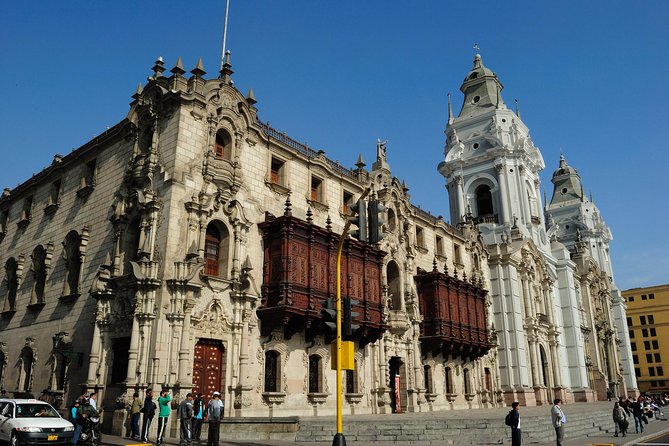 Lima's Vibrant Heritage: Exploring the City's Landmarks Half-day - Plaza de Armas and Lima’s political heart
