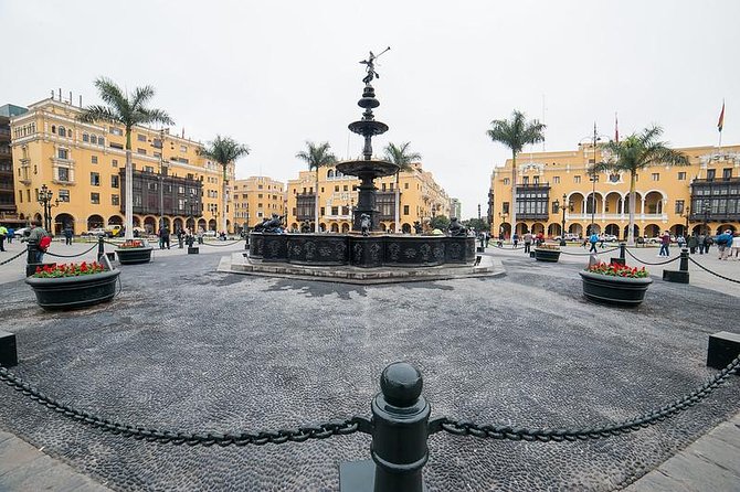 Lima's Vibrant Heritage: Exploring the City's Landmarks Half-day - Santo Domingo Convent and Lima’s saints