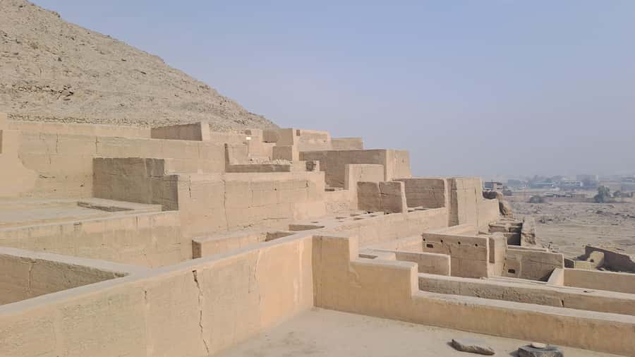 Lima: Shanty Town Exploration - Climbing to the highest point